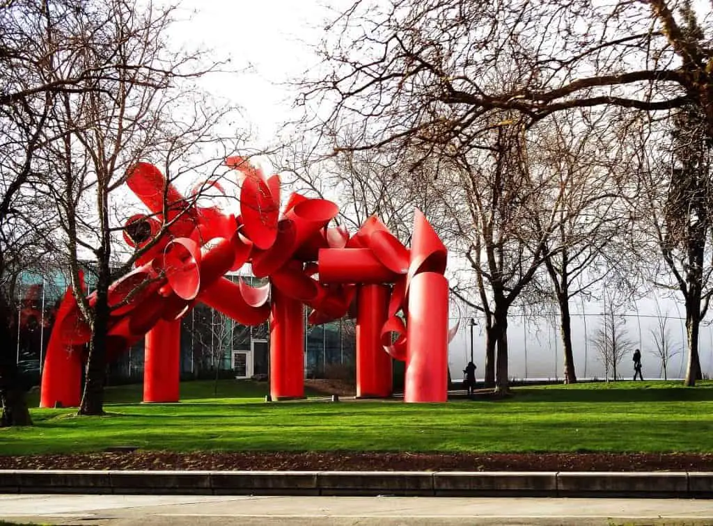 red sculpture in seattle