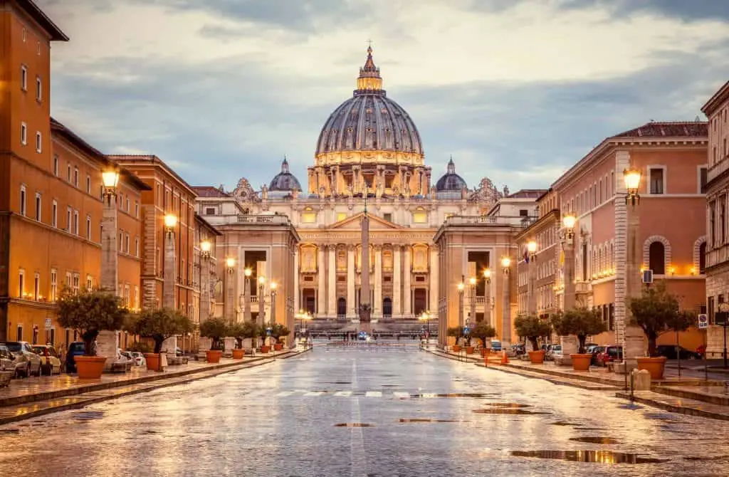 st peters square rome italy at sunset