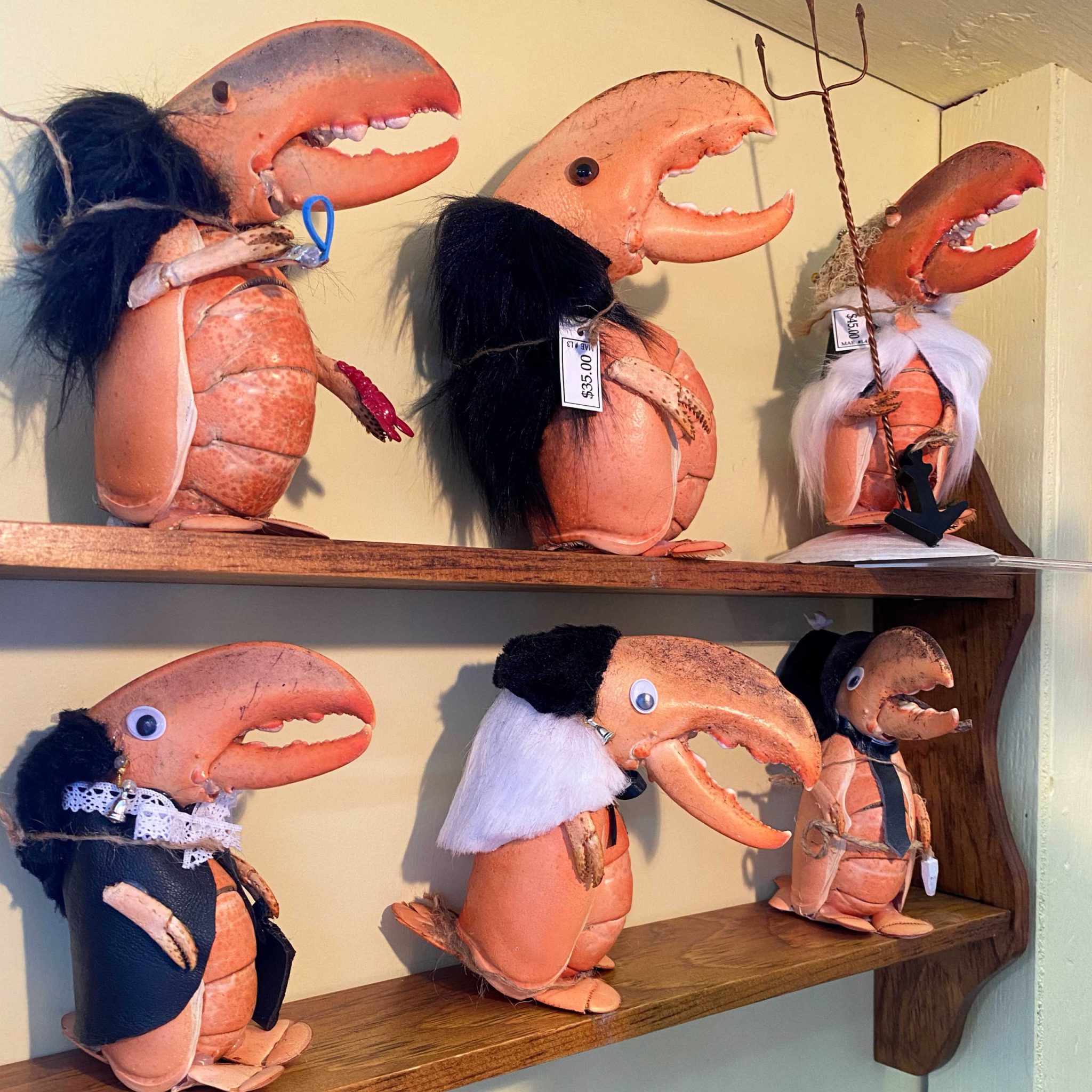 lobster art in scalawags yarmouth