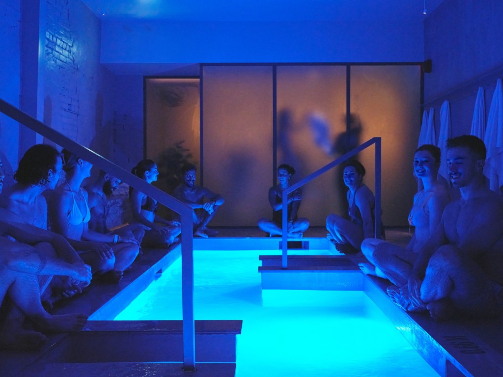 people enjoying ice bath at recess thermal spa montreal